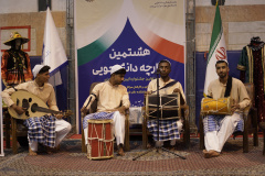 بازدید مسئولین  کشور  از هشتمین بازارچه دانشجویی و اولین جشنواره آیین های نوروزی